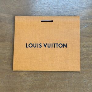 Louis Vuitton Gift tag, in great condition!
